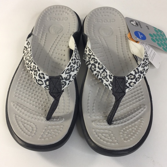 crocs capri leopard
